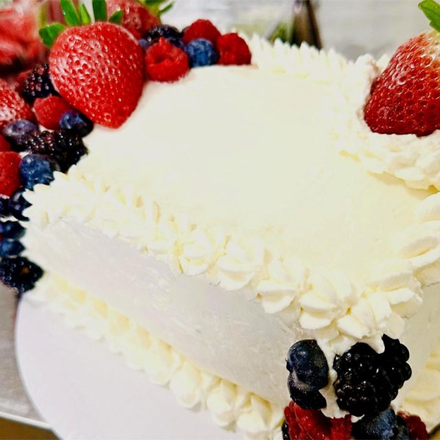 Chantilly Cake