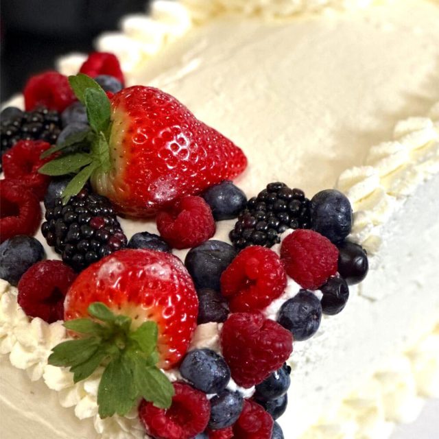 Chantilly Cake