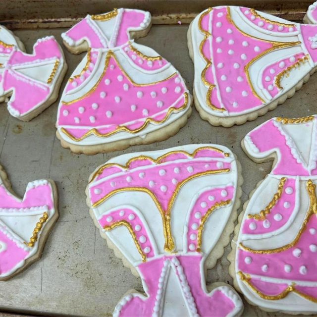 Dress Cookies