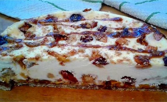 Fruitcake Cheesecake